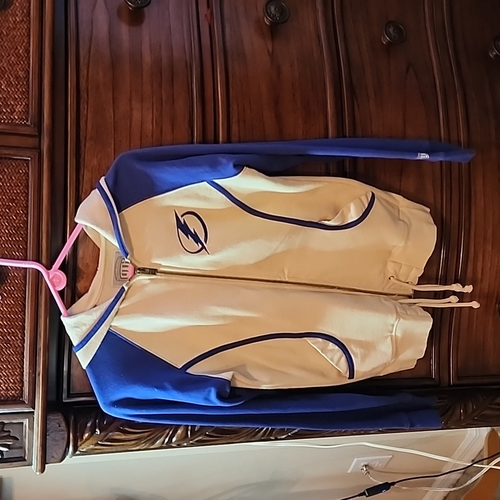 Tampa Bay Lightning Jacket, medium, beige and blue